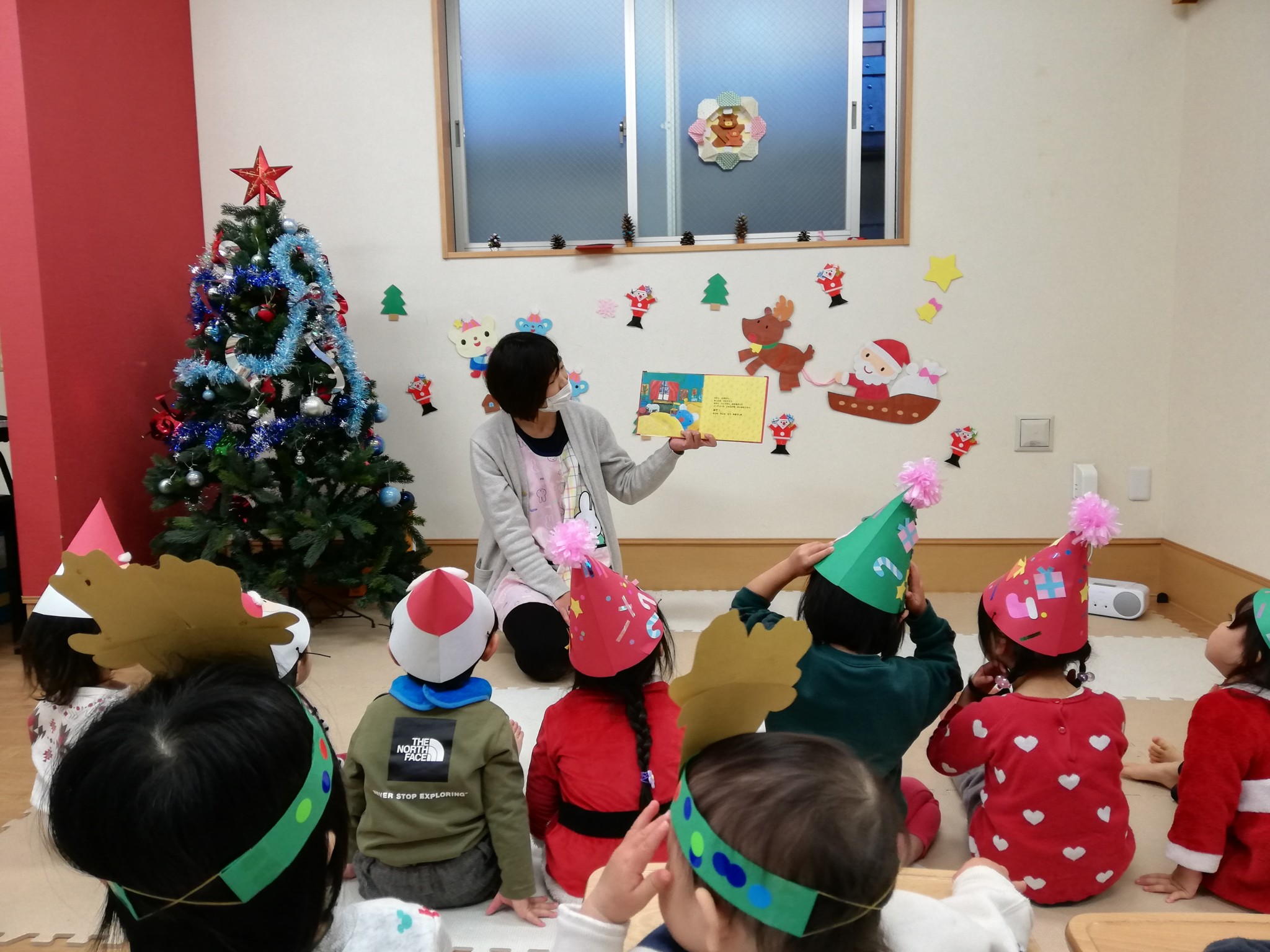クリスマスシーズンに楽しめる室内遊び5選！保育士を応援する情報サイト 保育と暮らしをすこやかに ほいくらし