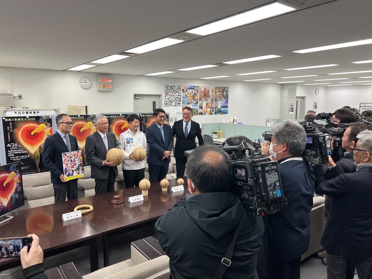 売り切れ必至 船上から花火を見られる超人気イベント！◇今年は花火がパワーアップ◇神戸を彩る5日間限定 10 21〜10 25 「みなとHANABIクルーズ」株式会社シルバーバックス・プリンシパルのプレスリリース