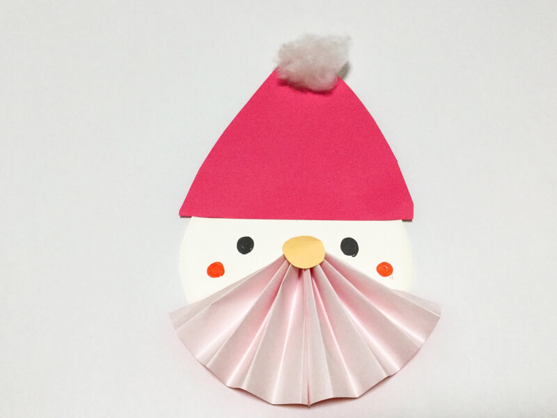 遊べるサンタの折り紙です。顔を描いて、足を動かすとおしゃべりするよ - 「カトー折り🄬」ペーバークラフトで広げるエコ