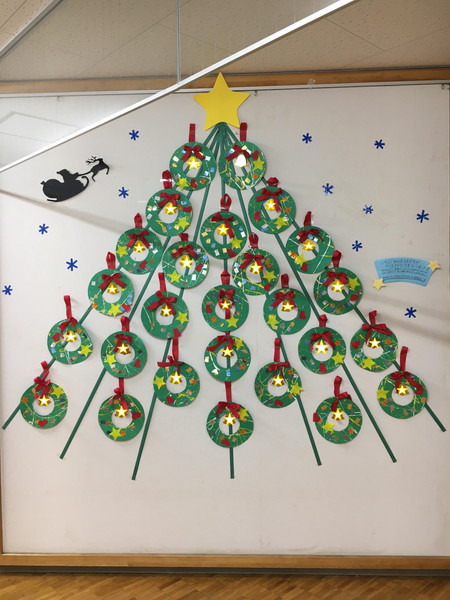 2歳児のためのクリスマスリース製作