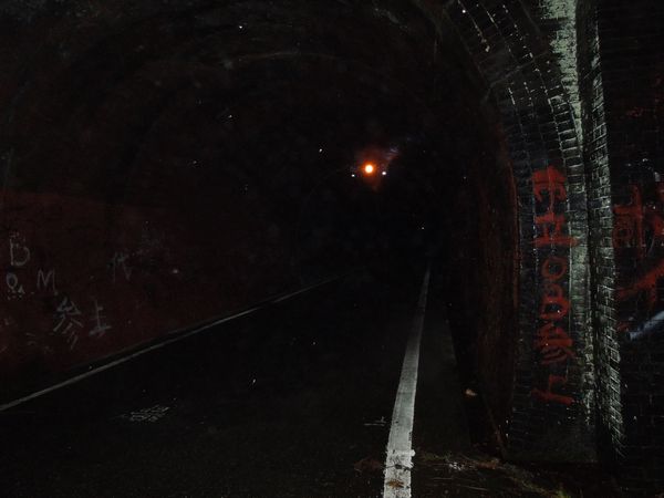 姫街道心霊 旧本坂トンネルで 一人車中泊 - YouTube