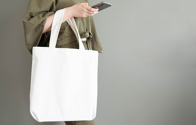 結婚式 サブバッグに紙袋はNG？マナー＆おすすめのサブバッグ - IKINAイキナ