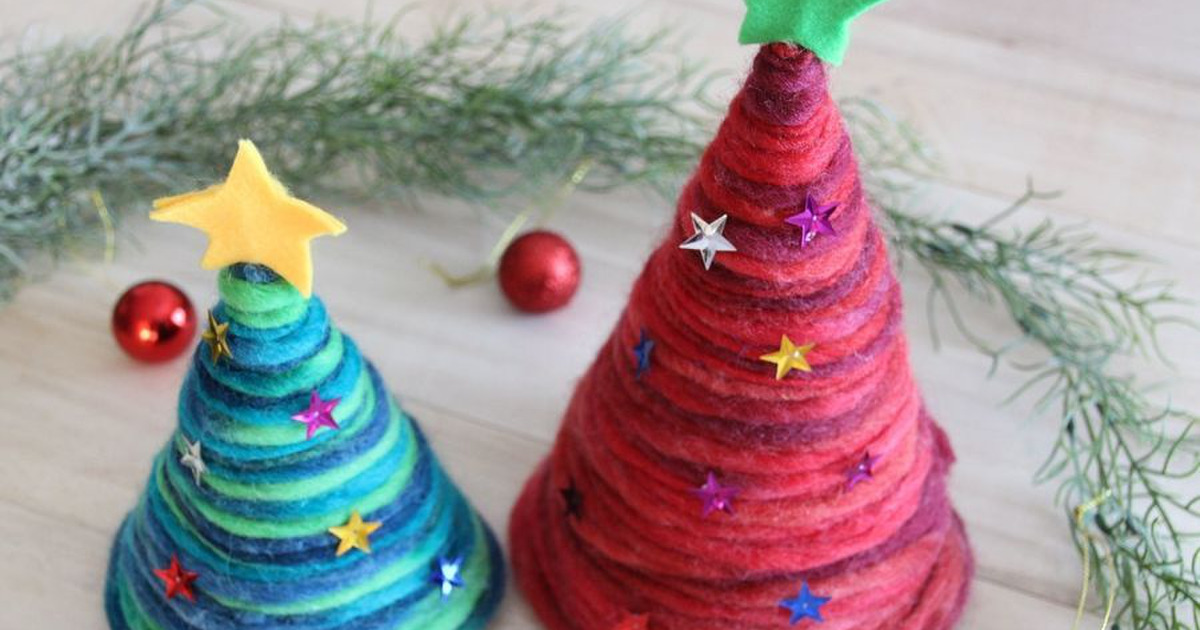 簡単折り紙 サンタのテトラパックでかわいいプレゼントの作り方 クリスマス飾りにも - ココエデュ