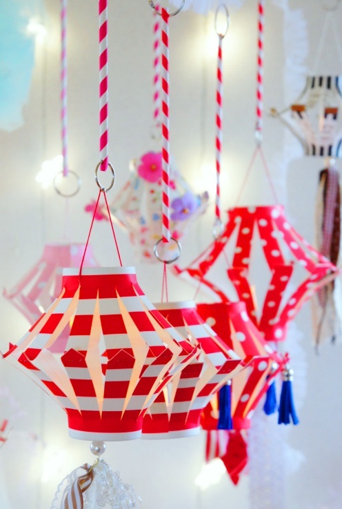 七夕飾りの作り方 ちょうちん2 - No: 3298285写真素材なら「写真AC」無料 フリー ダウンロードOK