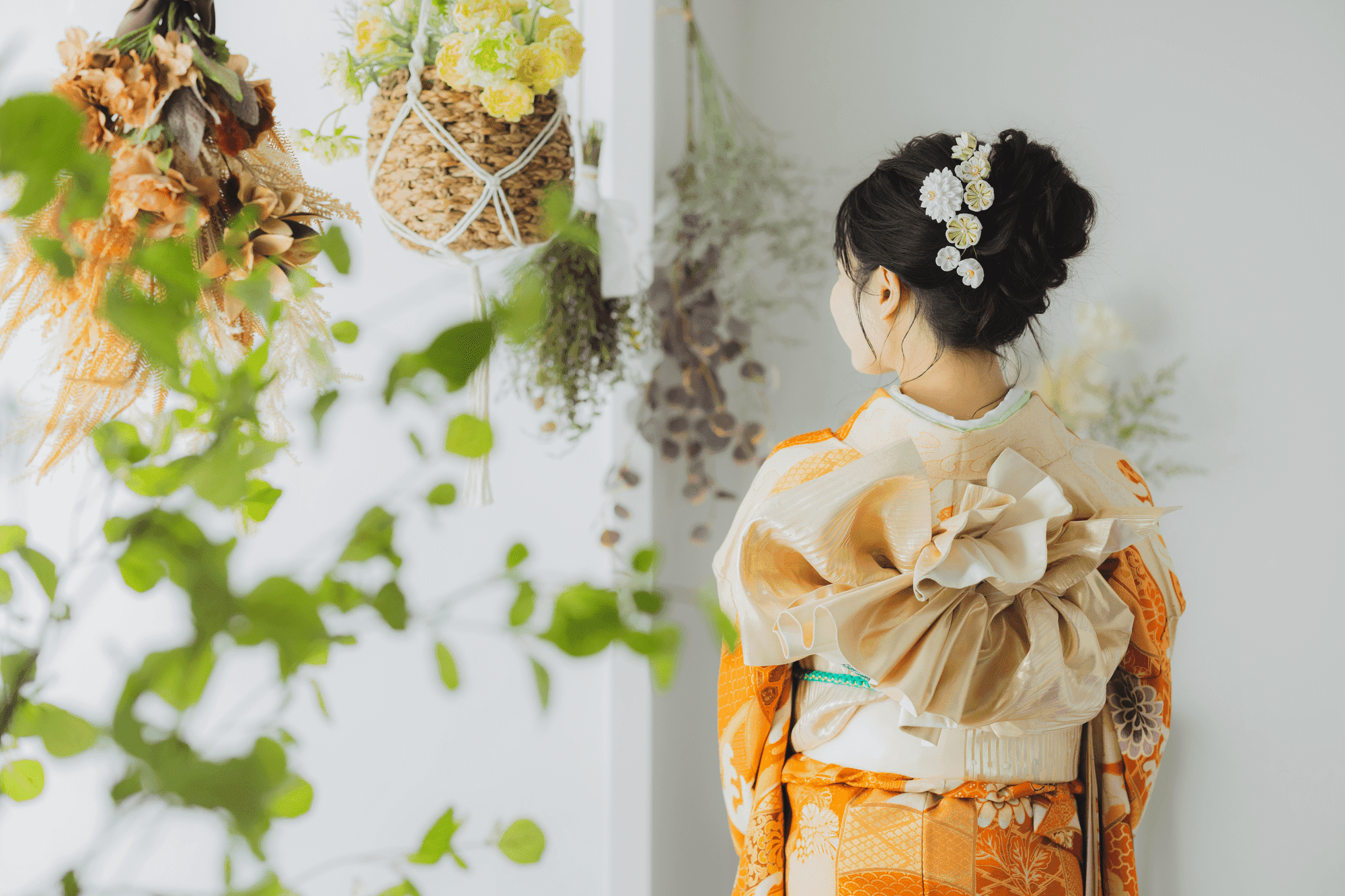 髪飾り 成人式 水引 つまみ細工 振袖 袴 花 2点セット 赤 ゴールド つまみ細工 組紐 剣つまみ 造花 ビーズ 個性的 ユニーク コNo.12-0750 花飾り アレンジ名 つまみ細工と水引きアレンジ 卒業式 成人式 結婚式 赤 白 紅白 振袖 袴 髪飾り組み合わせ自由！花の髪