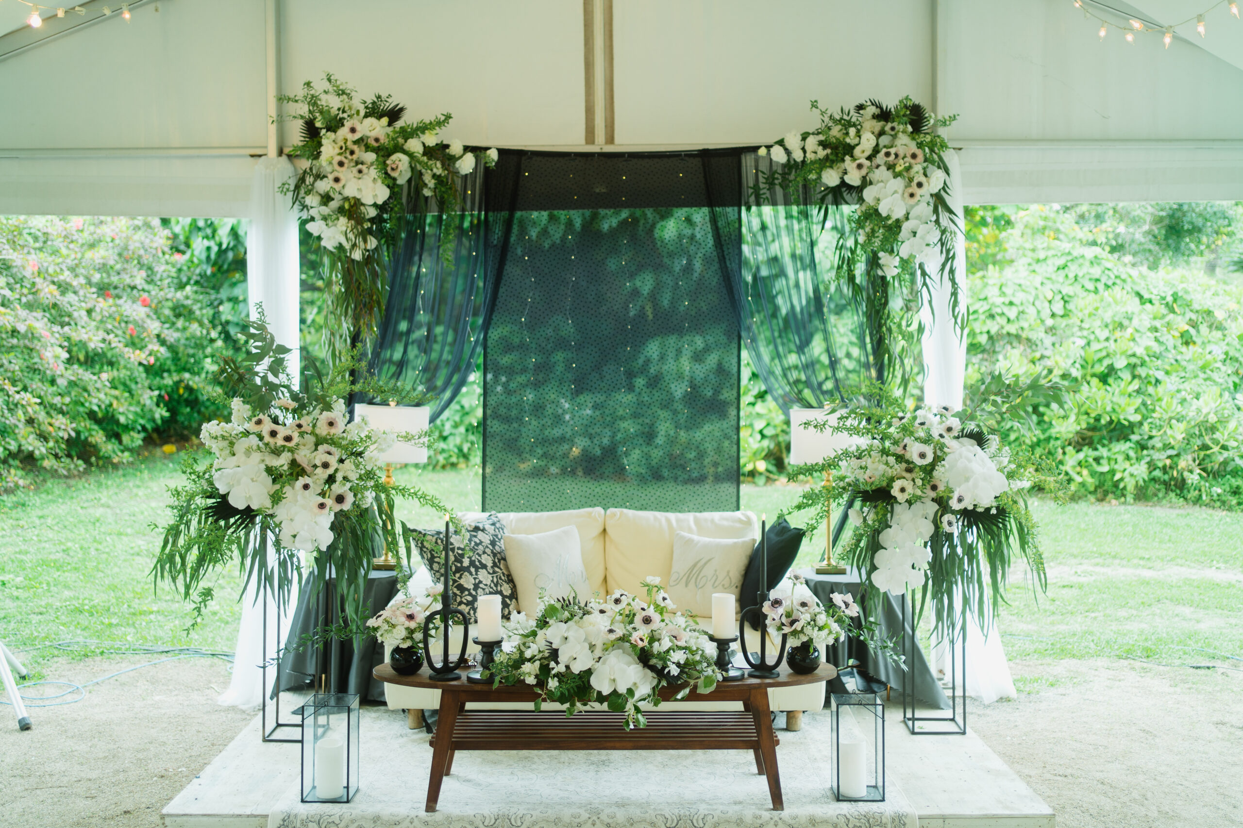 ◇ナチュラル ホワイト＆グリーン 90cm テーブル装花◇ウエディング メインテーブル 高砂 結婚式場 フラワーアレンジ ブーケ BlueFlower 通販 8508587Creema クリーマ