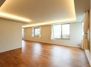 ロイヤルシーズン赤坂 内見動画 2LDK 70.78㎡ 港区赤坂エリアの高級分譲賃貸マンション