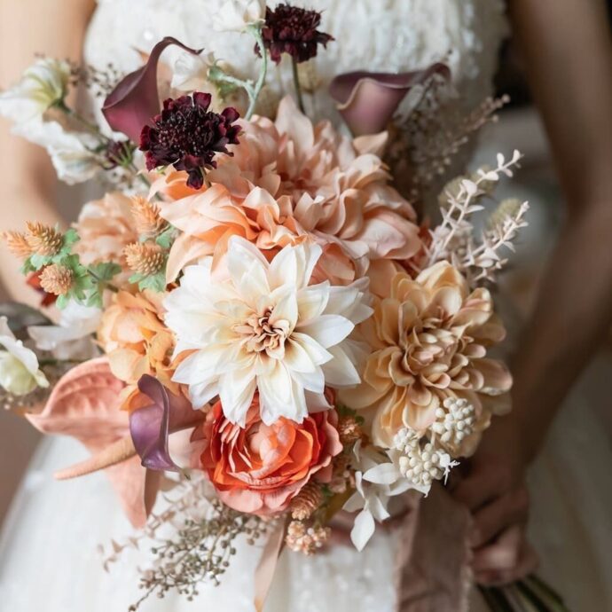 ブーケ クレッセント 秋のダリア ジョエル・ロブション様へ一会 ウエディングの花