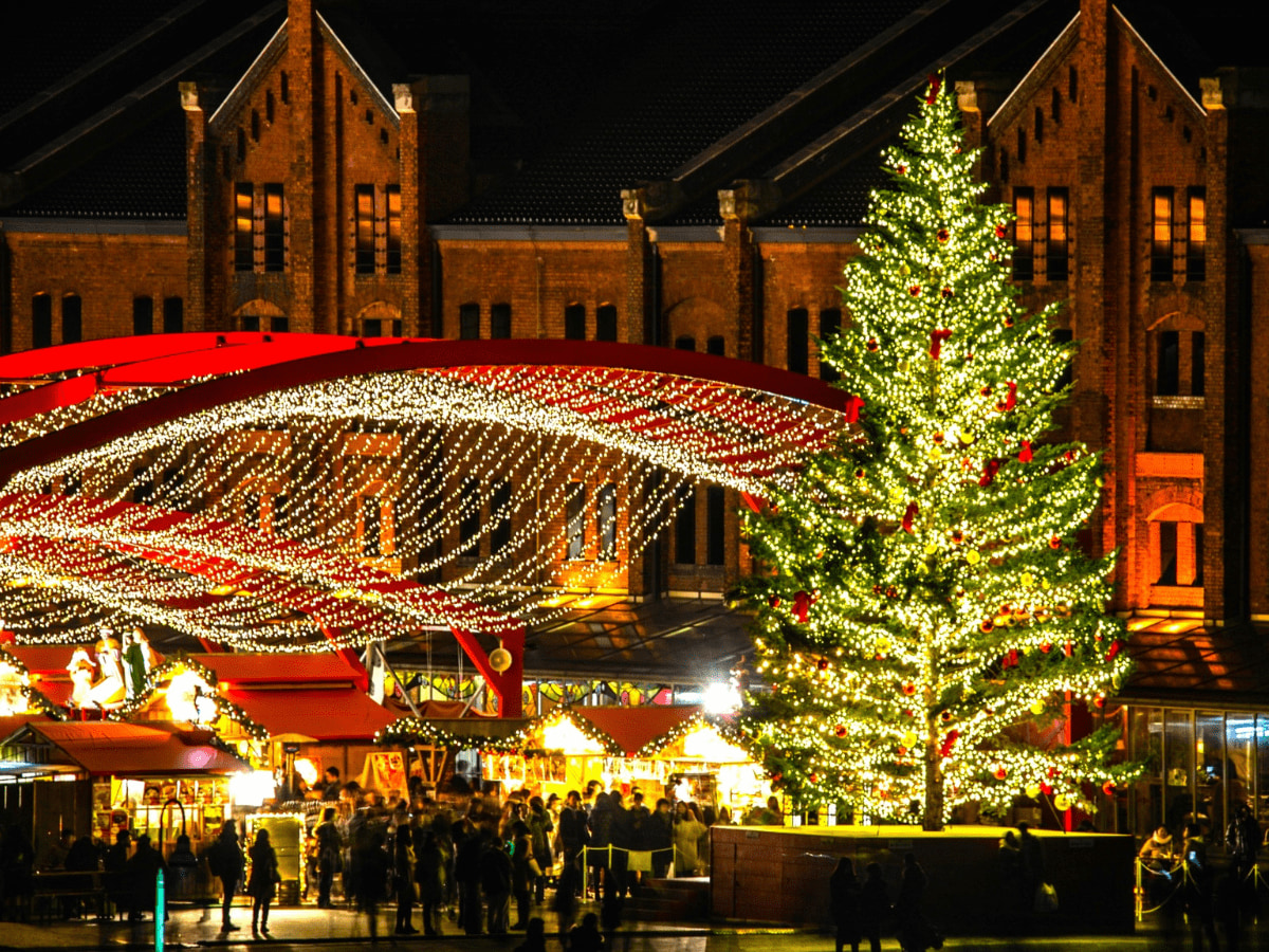 横浜赤レンガ倉庫24年クリスマスマーケット - ドイツグルメなど過去最多58店舗、イルミネーションも - ファッションプレス