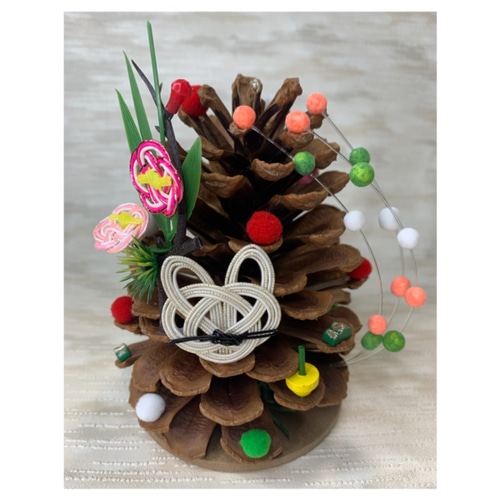 お正月飾り松ぼっくりハンドメイド手作り酉年ニワトリヒヨコ鏡餅