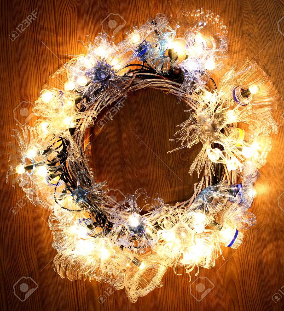 方南銀座商店街 -方南町ワーカーズINクリスマスマーケット開催🎄🔔方南町ワーカーズが12 23に濾過広場でクリスマスマーケットを開催します！クリスマスリースやツリー装飾づくり、ペットボトルランタンでクリスマスを楽しみませんか？ おかしまきもあるよ！ 入場