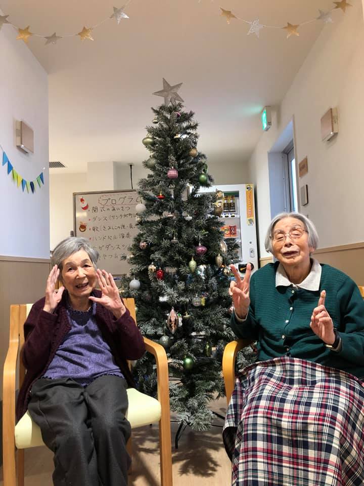 練馬KG デイサービスのクリスマス会 – 社会福祉法人キングス・ガーデン東京公式ホームページ