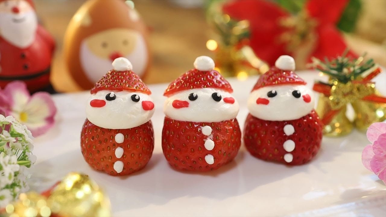 How to Make Adorable Strawberry Santas for the Holidays