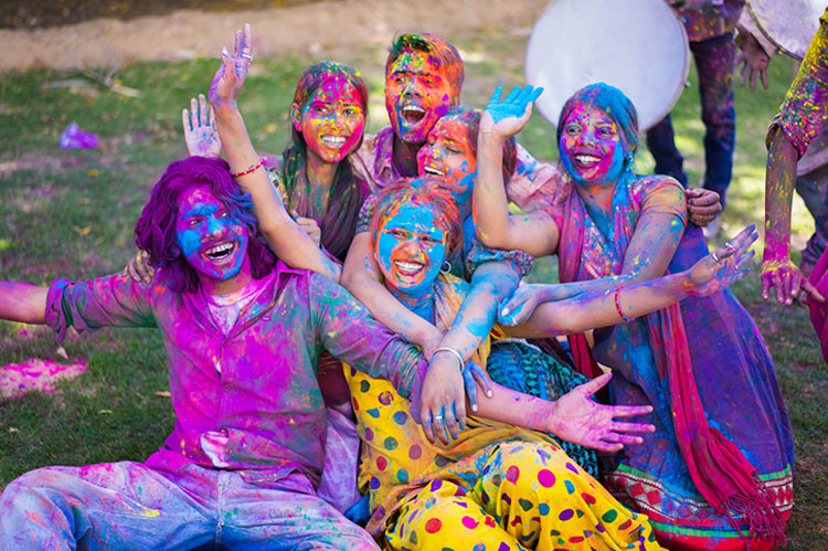 29,648 ホーリー祭 Stock Photos, High-Res Pictures, and Images - Getty Imagesサン・フェルミン祭, カラフル, トマト祭り