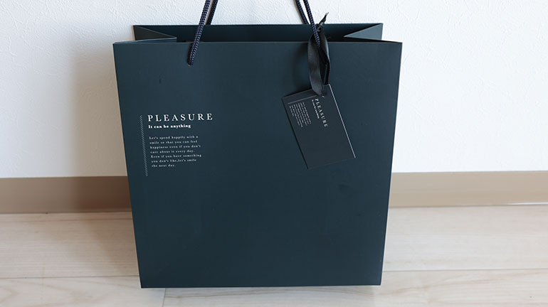 誕プレ 包装 100均TikTok