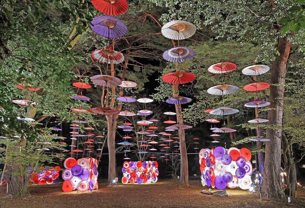 鹿沼秋まつりの高揚も冷めない内に今市屋台まつり がありました。心配された雨も上がり鹿沼同様の彫刻屋台 にぶっつけ も開催。オマツリジャパン