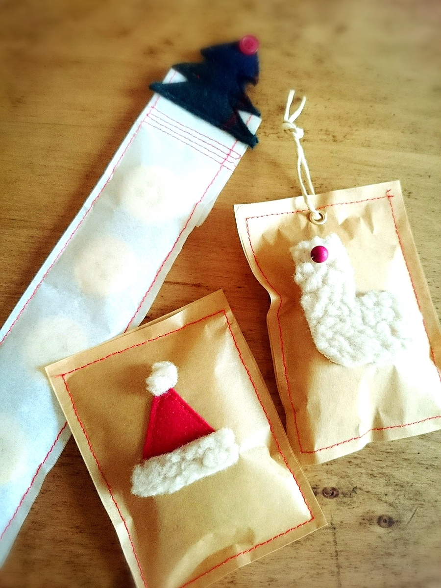 簡単 紙袋のラッピングアレンジ方法① ◆シンプルなものやクリスマスプレゼントラッピングに