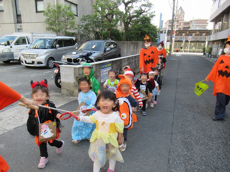 0歳～5歳児向け 保育園で楽しめるハロウィン＜仮装編＞年齢別アイデア3選保育士を応援する情報サイト 保育と暮らしをすこやかに ほいくらし