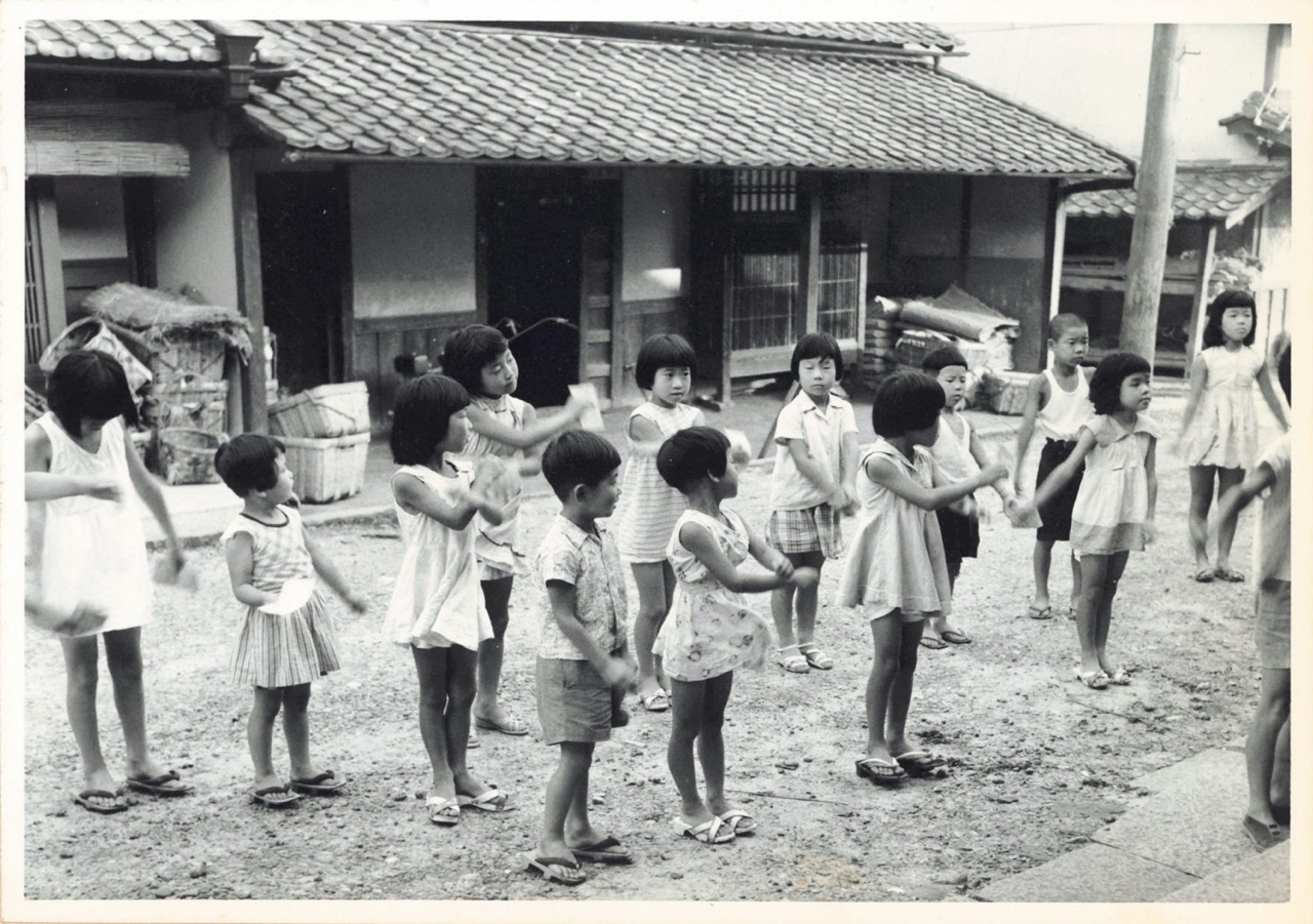 カラフル夏休み～キラキラ輝く思い出の昭和80'sエイティーズ～ 」2021年7月21日 水 ～9月5日 日株式会社花やしきのプレスリリース