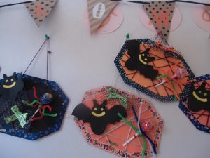 芸大生が教える！ハロウィンの手作りランプシェード+MIO プラス、ミオ