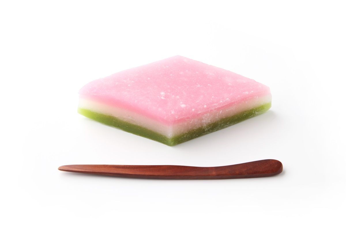 プロが解説 ひな祭りに飾る「菱餅」の由来・意味とは？ かつては緑色だった!?三越伊勢丹の食メディアFOODIE フーディー
