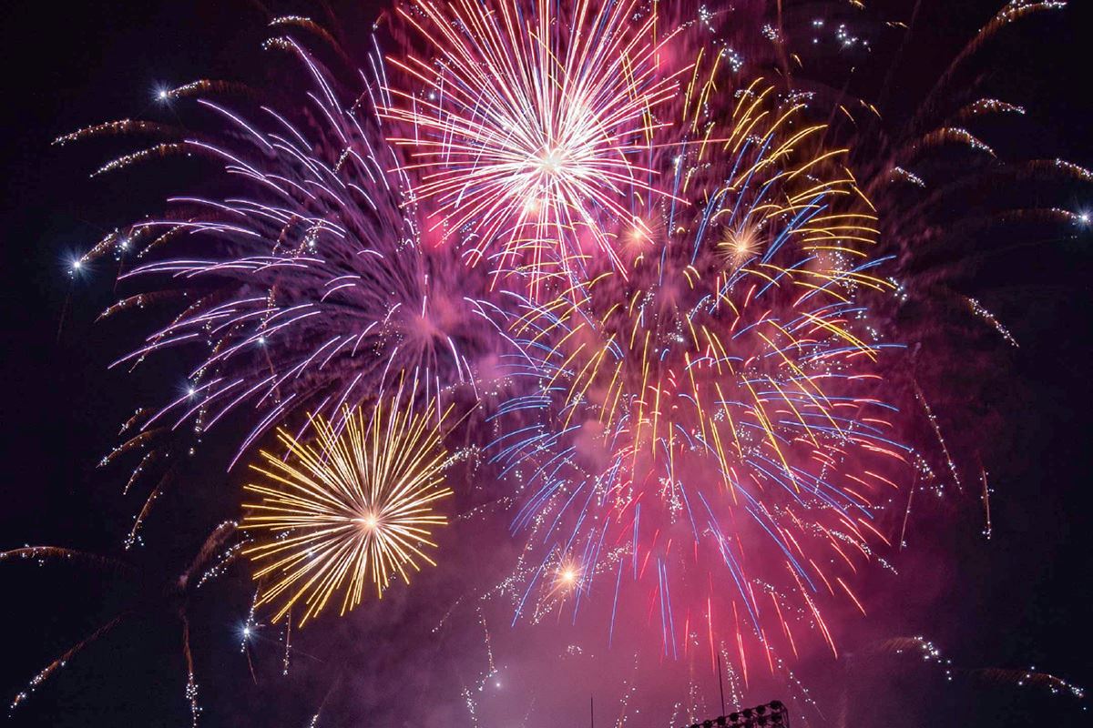 神宮外苑花火大会 SS席 神宮球場