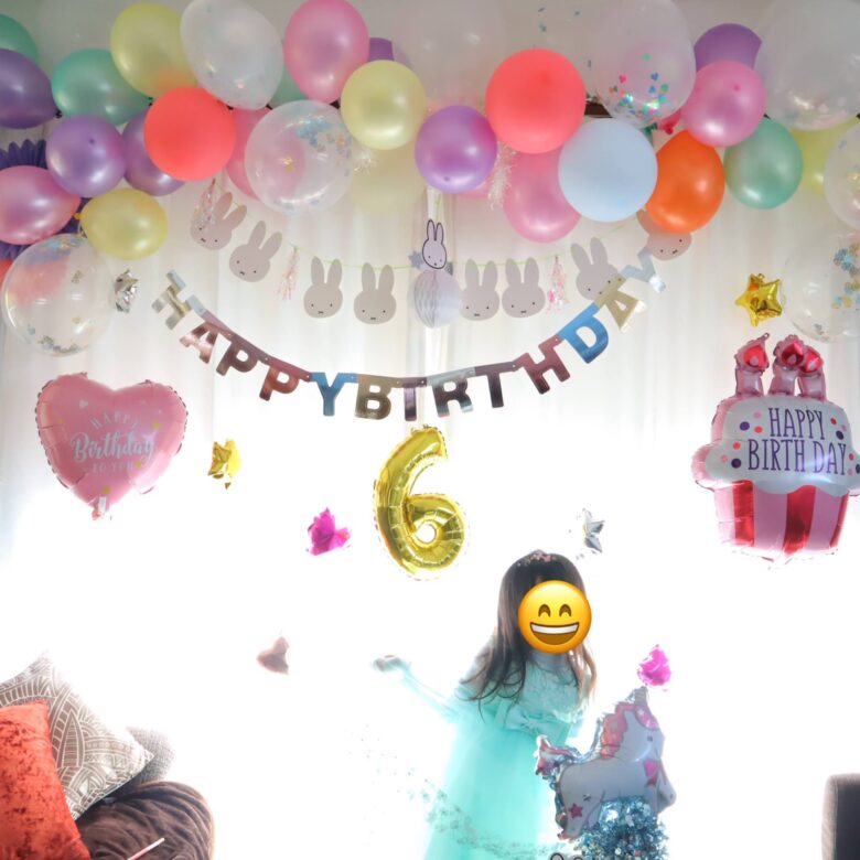 5歳誕生日 誕生日パーティーの飾り付けはダイソーを活用しました！と、誕生日パーティーでしたことの記録。 - りんごの時間