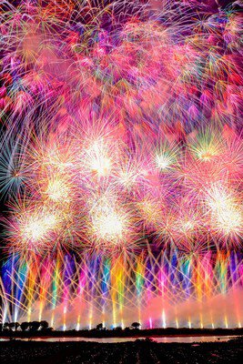 5ページ目2023年8月・9月開催 花火大会関東エリアの注目花火13選 趣向を凝らしたテーマ花火が見事喝采再び！ 日本の夏の風物詩2023年花火大会
