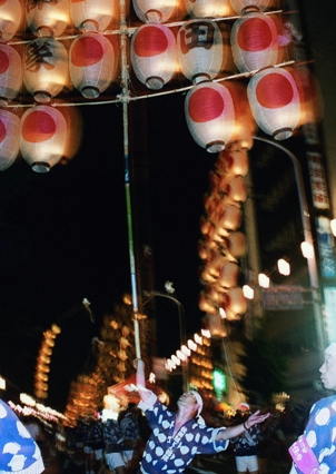 2025年 秋田竿燈まつり 開催概要と現地解説日程・駐車場・観覧場所・屋台・トイレ - おおむね観光ちゃんねる旅行エンタメ情報サイト