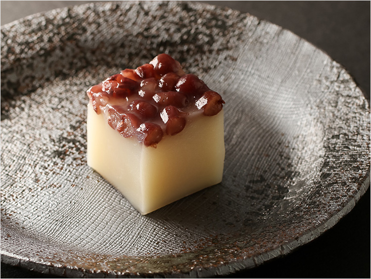 博多の風情と老舗の手仕事が出会う4日間。博多の初夏を彩る「博多水無月」販売会開催株式会社 大丸松坂屋百貨店のプレスリリース