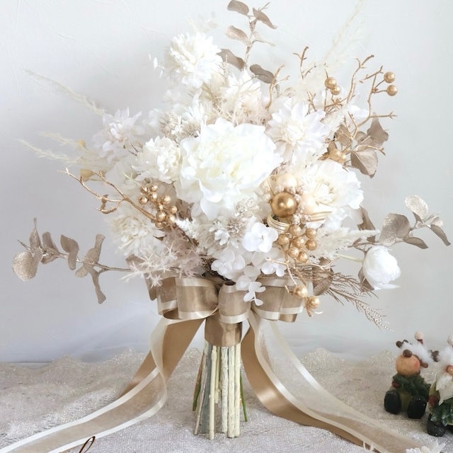 クリスマスウェディングブーケ ブートニア付きiichi 日々の暮らしを心地よくするハンドメイドやアンティークのマーケットプレイス