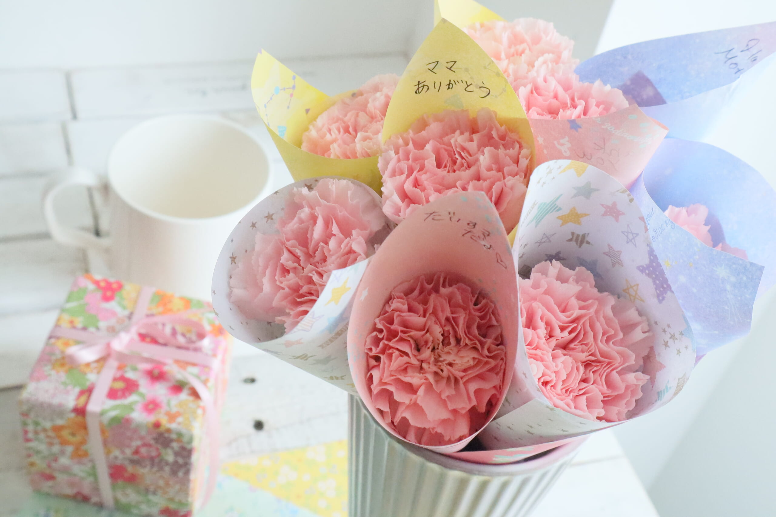 折り紙 簡単母の日にプレゼント ! カーネーション 手作りカードメッセージカード 作り方 Origami Mother's daycard