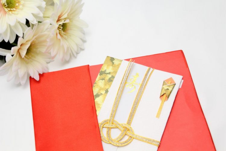 知って安心！海外結婚式のご祝儀相場と贈り方和婚のいろは神社・仏閣での結婚式・フォトウェディング専門メディア