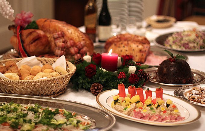 クリスマスの食べ物って？定番からムードを高めるものまでご紹介ホテル プラザオーサカ