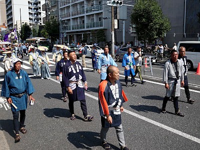 香取宮元神輿宮出し, 雨の中スタート！,亀戸 香取神社 神輿