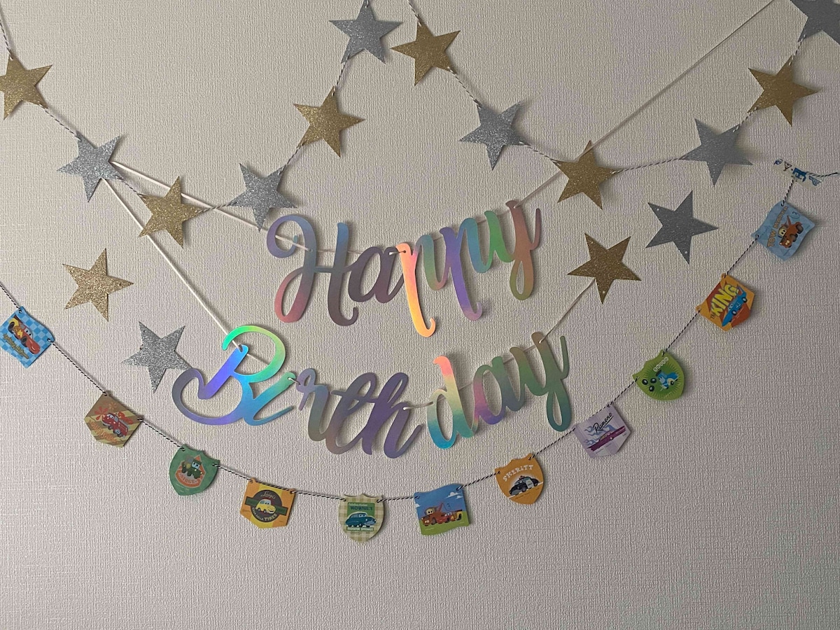 誕生日飾り付け・100均 ﾀﾞｲｿｰの数字ﾊﾞﾙｰﾝ風船やｶﾞｰﾗﾝﾄﾞ&ろうそくやｺｽﾌﾟﾚｸﾞｯｽﾞまとめ！ｾﾘｱも - 100均 ✖Sweetsレシピ‼