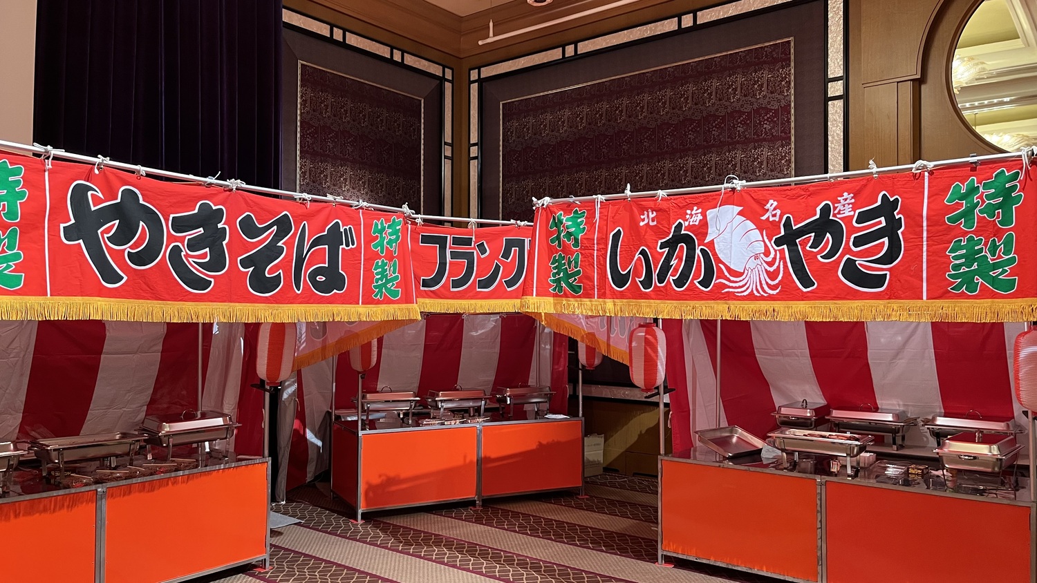 文化祭の装飾を華やかに魅力的なアイデアとアイテムを紹介等身大パネル5,300円台〜！パネル印刷なら パネルプラス