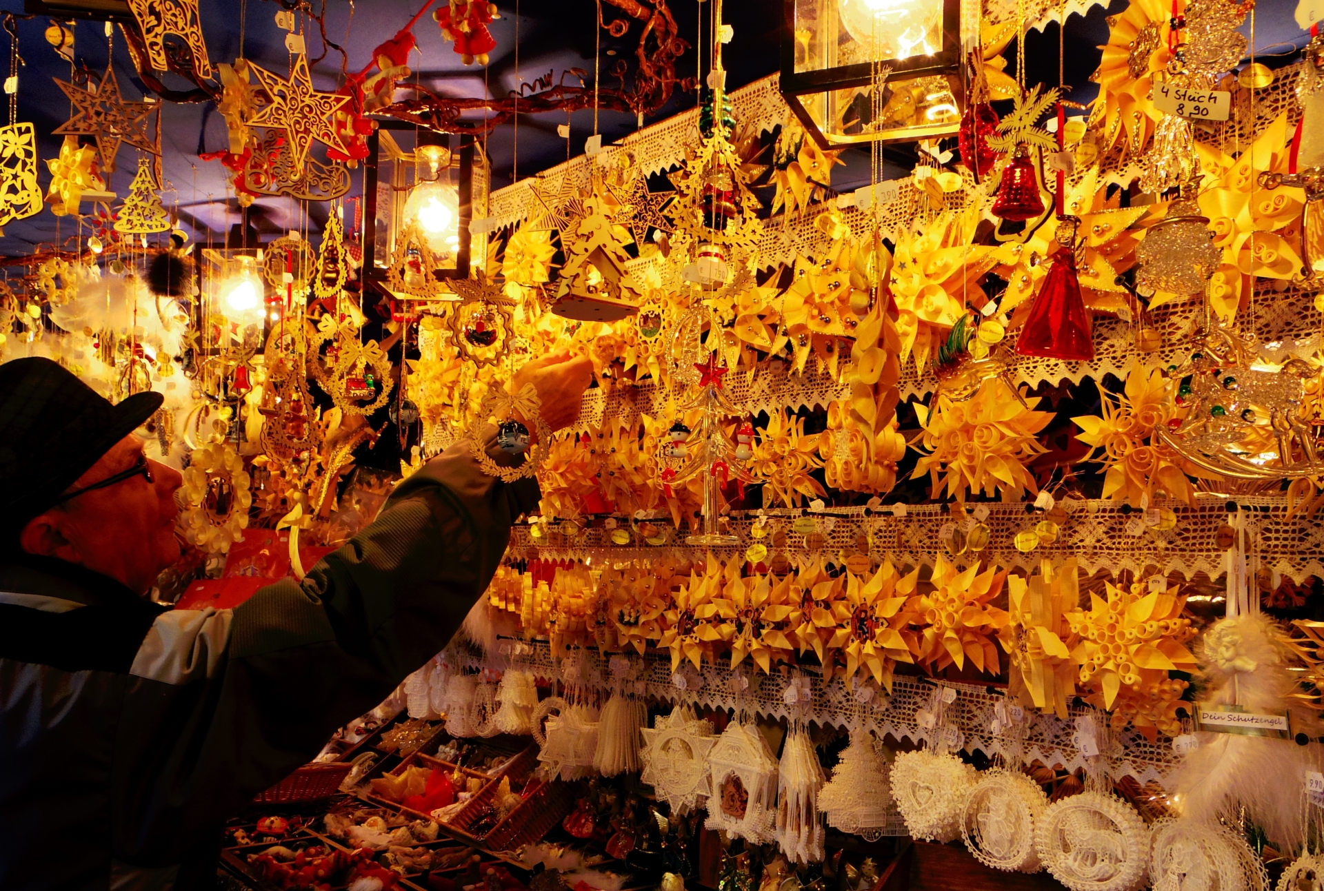 2024年 ニュルンベルクのクリスマスマーケットは世界一有名？ドイツ在住者が徹底紹介 ドイツ3大クリスマスマーケットフランクフルトから発信！ドイツ生情報