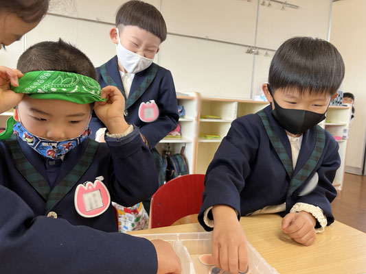 お正月遊び すごろく、凧揚げ、羽根つき、お手玉など、子どもと楽しめる10種類を紹介るるぶKids