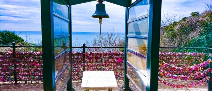 恋人の丘 龍恋の鐘 江ノ島で最高の映えデートスポット！永遠の愛を誓える聖地として人気 – トーキョーさんぽ