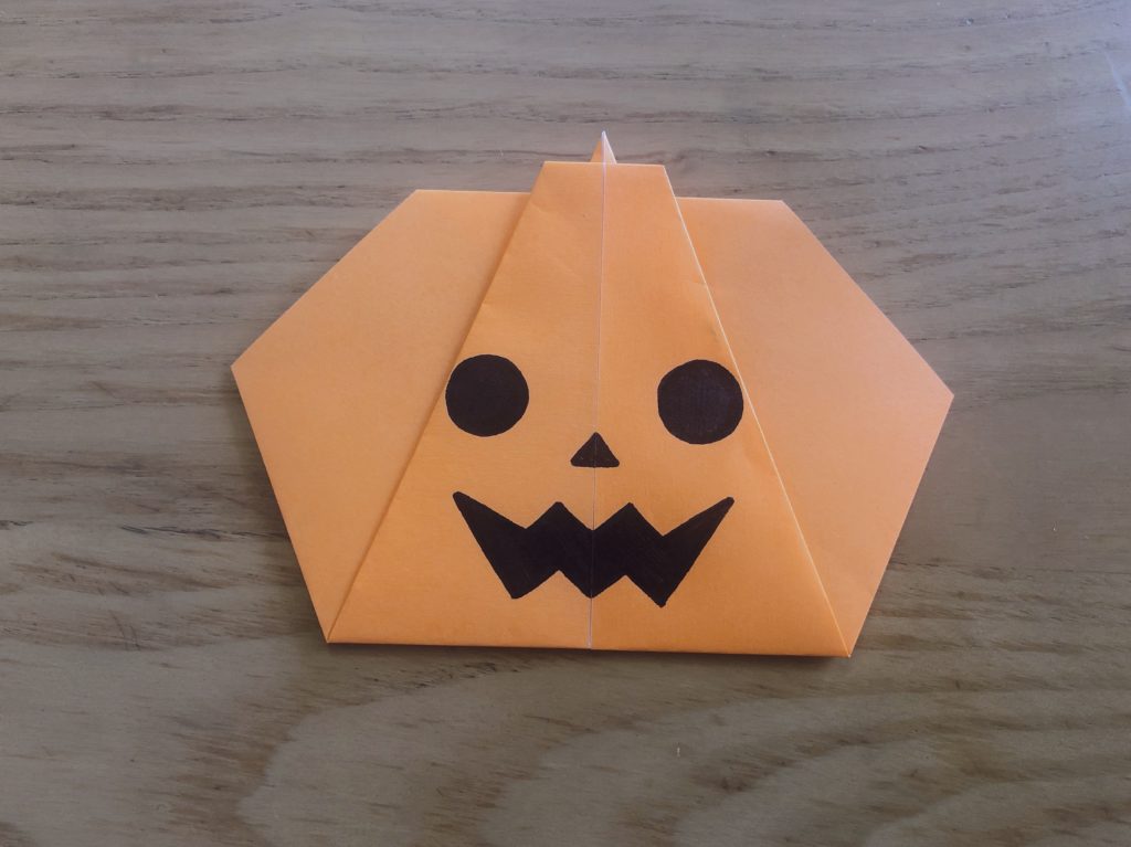 ハロウィンリースを折り紙で手作りする方法7選！動画・図解あり