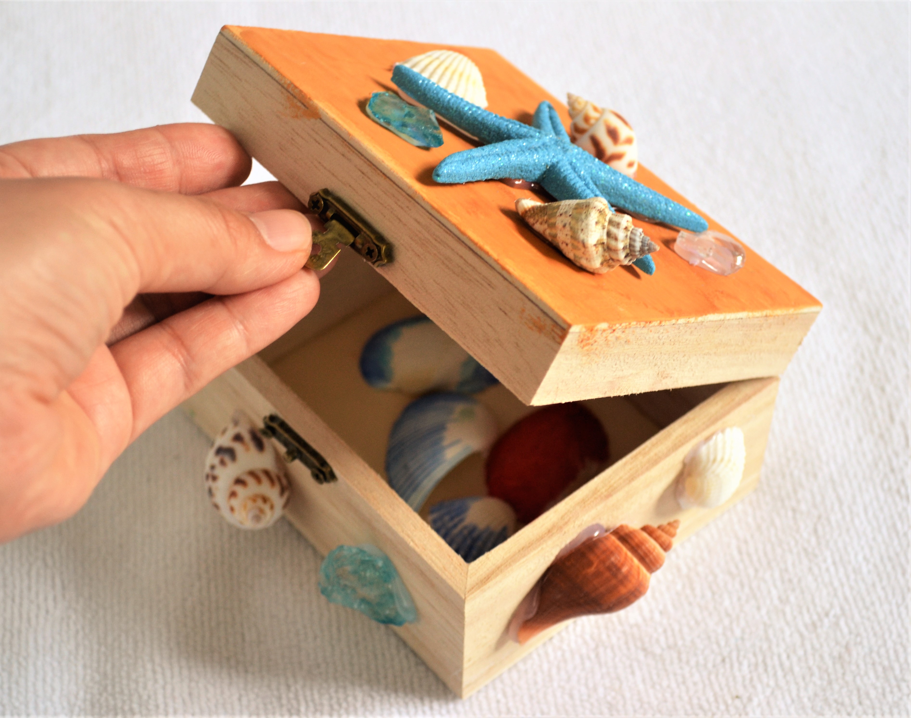 100均造花 簡単な母の日ギフトの作り方 ハンドメイドでかわいい ボトルフラワーアレンジメント インテリアフラワーdiy - YouTube