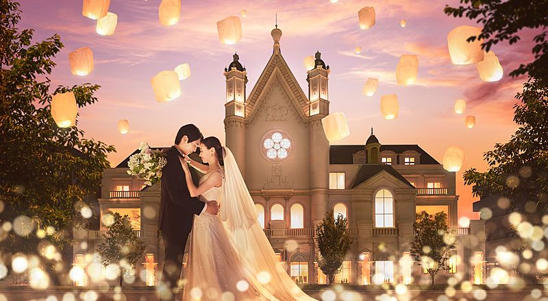 結婚式や披露宴の余興でバンド演奏やピアノ演奏を企画するための費用は