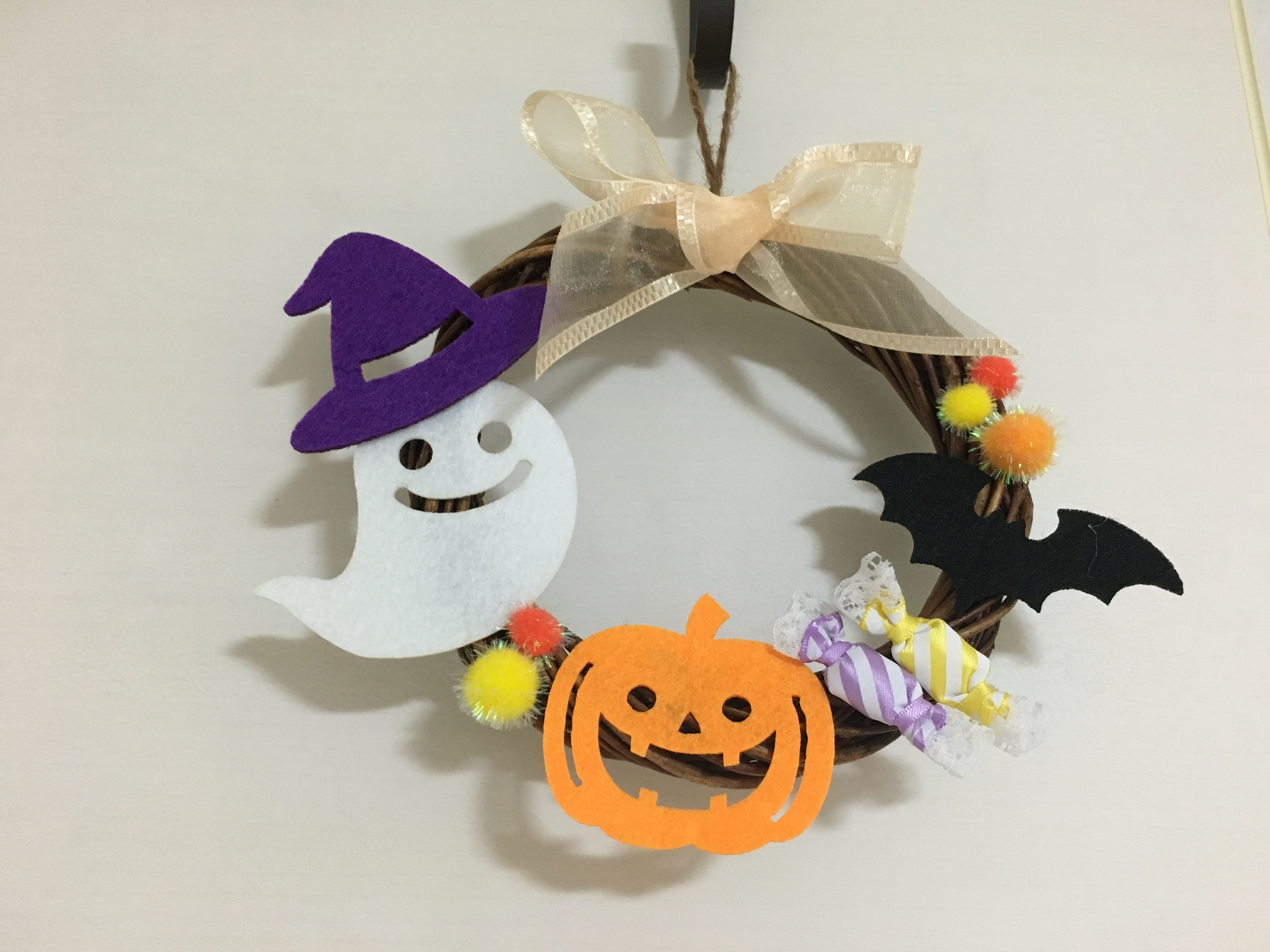 ハロウィンリースの作り方🎃STAFF BLOG岐阜県中津川・愛知県名古屋市にて、新築注文住宅・リノベーション・店舗デザインを行なう有限会社ハセコ