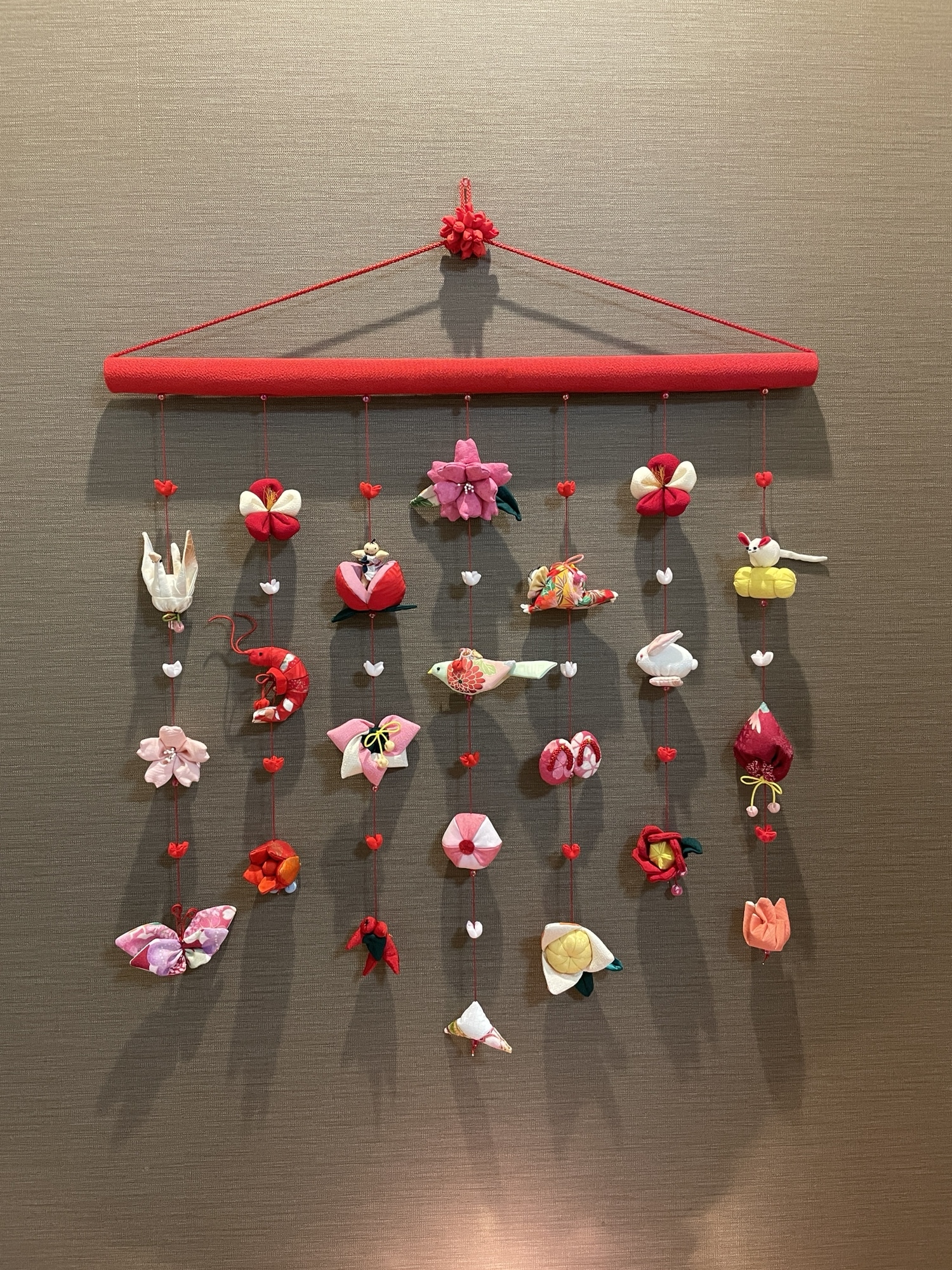 簡単 ひな祭り🎎折り紙でつくる梅の花🌸 吊るし飾り 切り絵 DIY How to make paper plum blossoms. Paperflowers