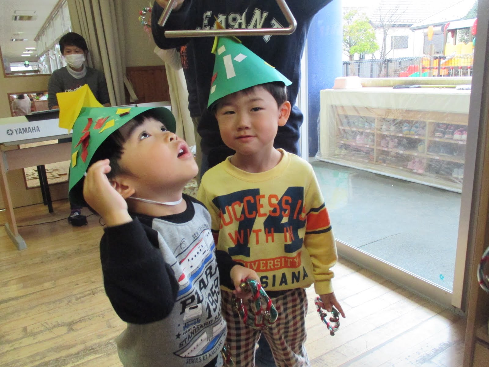 無料型紙 簡単！サンタ帽子の作り方 子ども用・大人用nunocoto fabric