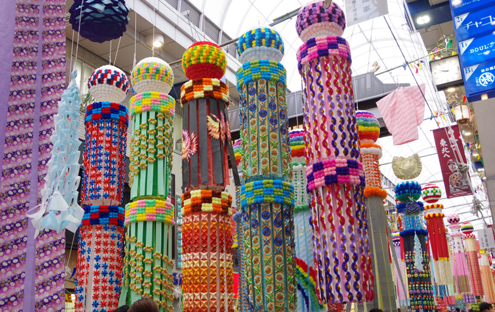 仙台駅東口キャンパス 宮城野通り に七夕飾り登場！東北福祉大学