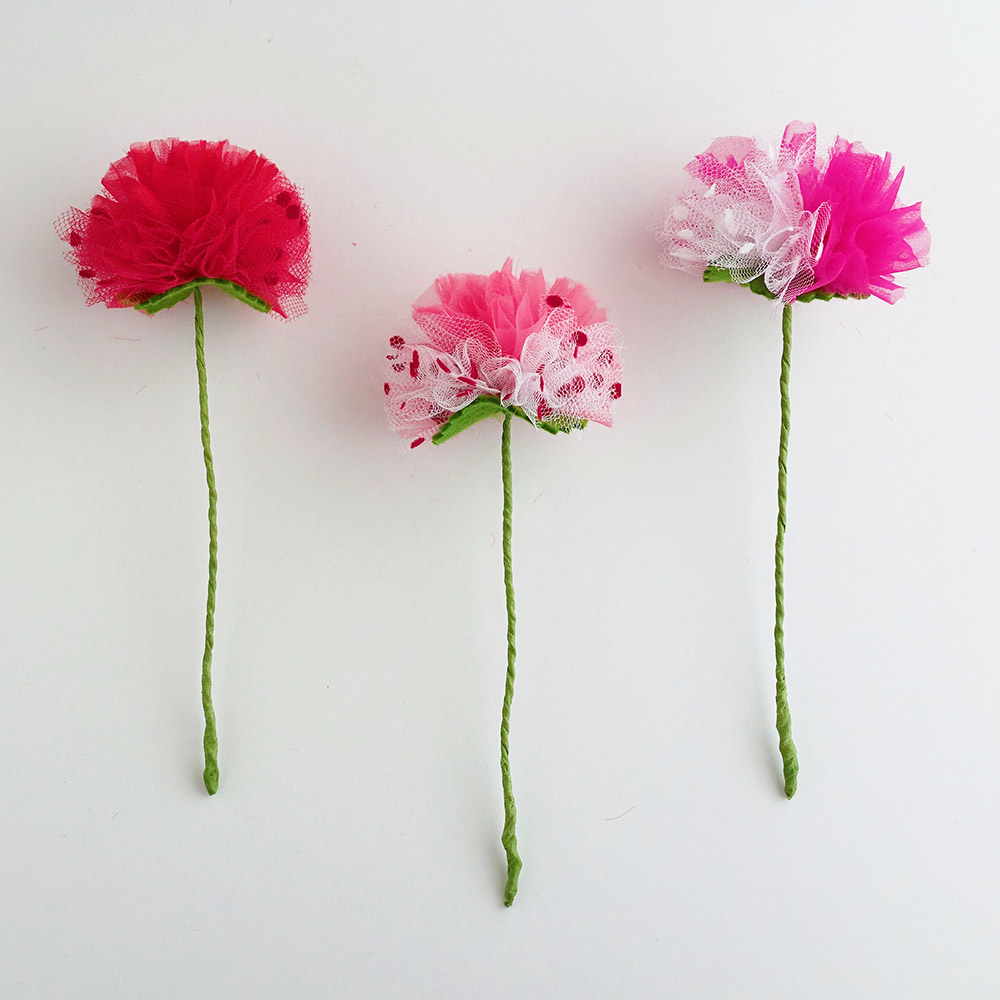 お花紙で作る「カーネーションの小物入れ」高齢者介護をサポートするレクリエーション情報誌『レクリエ』