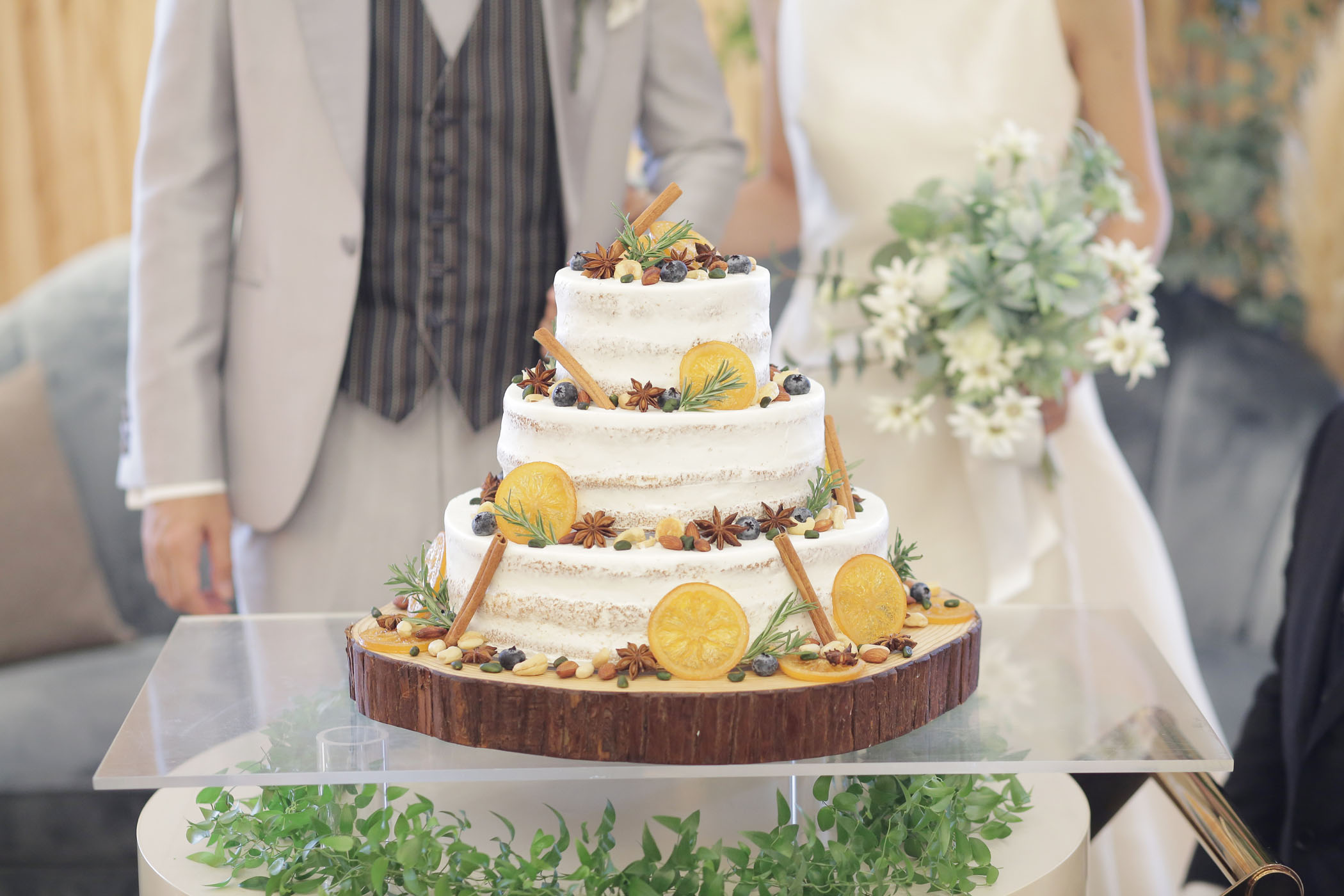 披露宴の王道演出「ケーキカット」「ファーストバイト」の由来＆ゲストと楽しめる取り入れ方みんなのウェディングニュース