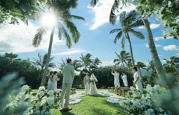 人気のガーデンウェディング挙式・結婚式・ウェディングなら ワタベウェディング